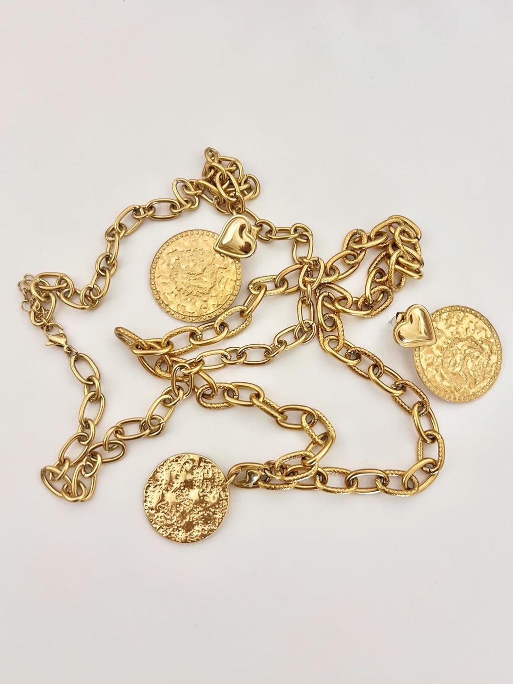 Collier COME